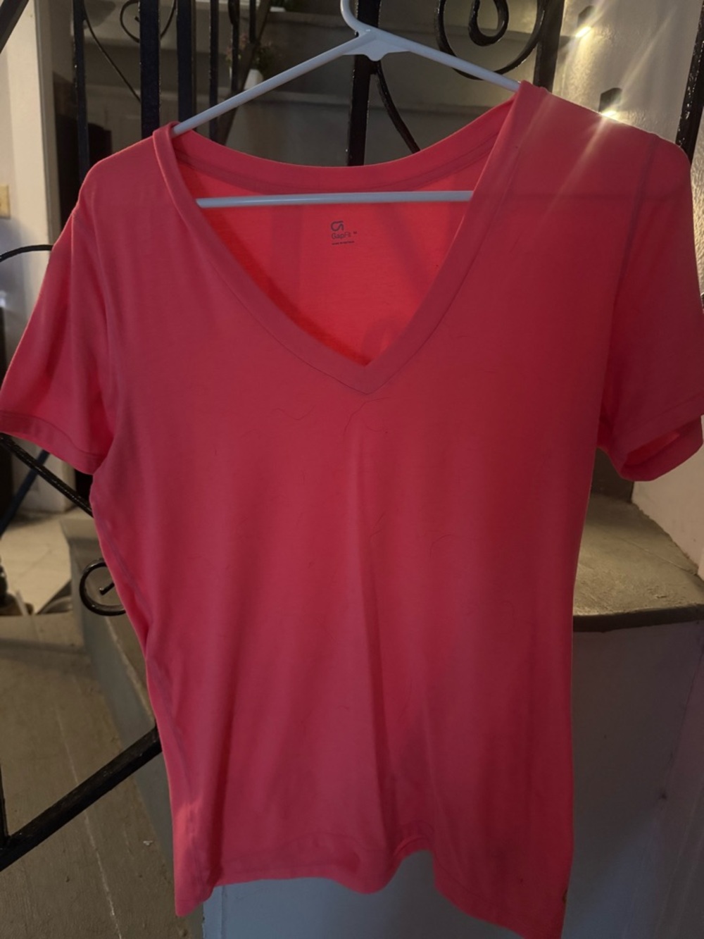 GAP Women's V-Neck Short Sleeve Tee in Coral